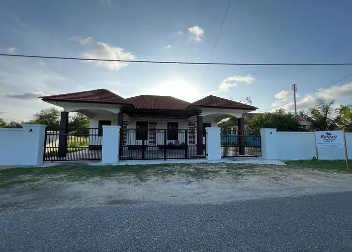 Relaxs Homestay Semi-D